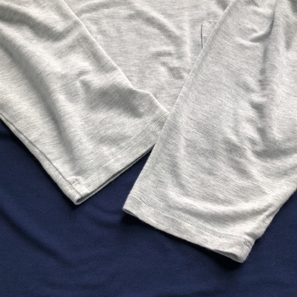Club Monaco Colorblock Gray and Navy Blue Long Sleeve Top Size Small Oversized - Picture 12 of 13